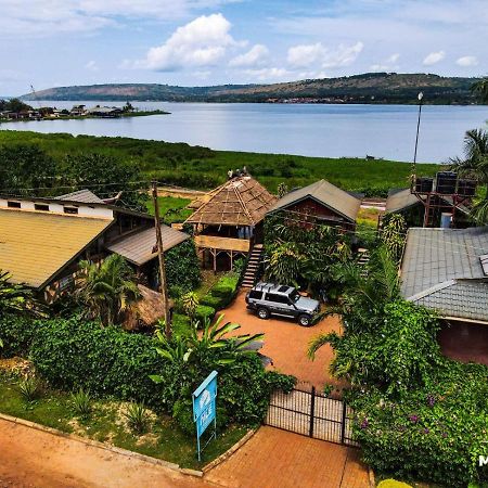 Homeonthenile Джінджа Екстер'єр фото